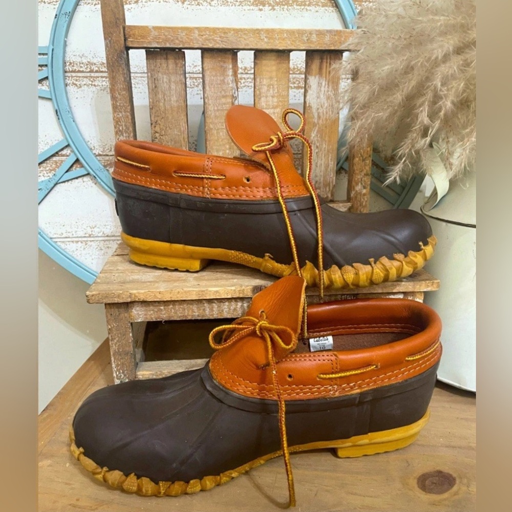 Cabelas Duck Boots Men 10 brown leather steel shank rubber Boots Worn ONCE!